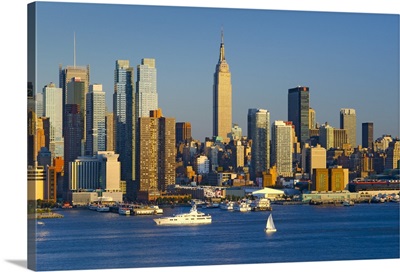 New York, Manhattan, Midtown across the Hudson River