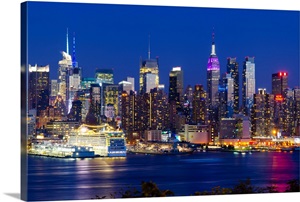 New York, Manhattan, Midtown skyline across the Hudson River Wall Art ...