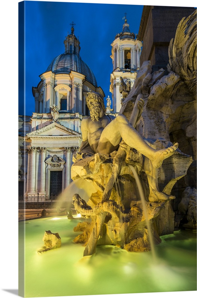 Night view of Fountain of the four Rivers, Piazza Navona, Rome, Lazio, Italy.