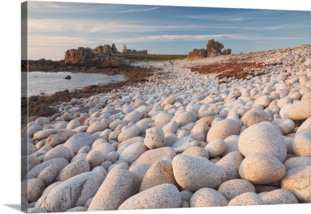 Ouessant island, Brittany, France. A beach near Pointe de Pern, the most westerly point of the Ouessant island.