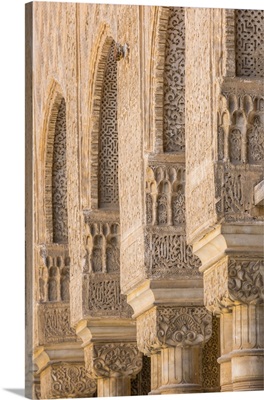 Patio De Los Leones, Nasrid Palaces, Alhambra Palace, Granada Province, Andalusia, Spain