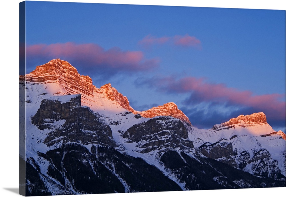 Peaks of Mt. Rundle at sunrise From Canmore, East of Banff National Park, Alberta, Canada