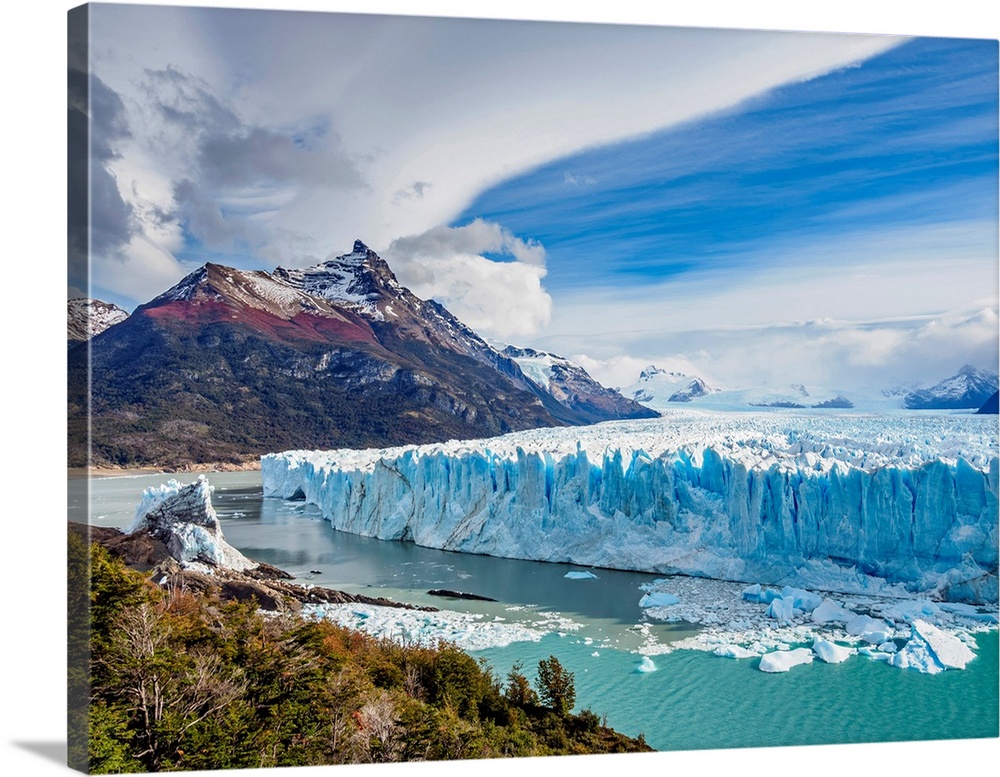 Perito Moreno Glacier, elevated view, Los Glaciares National Park, Santa Cruz Province, Patagonia, Argentina.