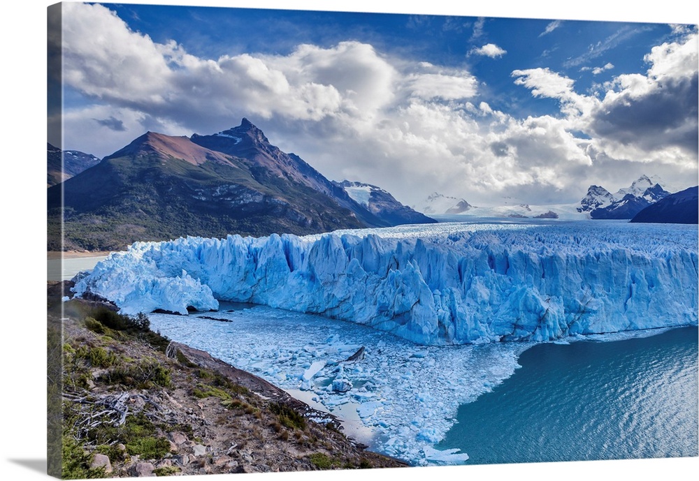 Perito Moreno glacier, Los Glaciares National Park, Patagonia, Lago Argentino, Santa Cruz Province, Argentina.