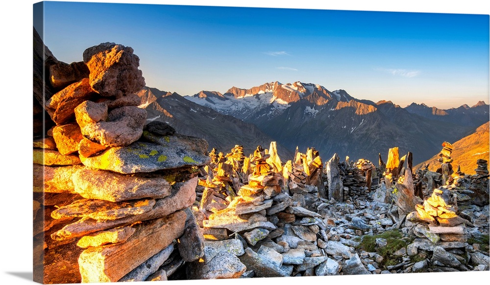 Peterskopfl at sunrise-Europe, Austria, Zillertal, Peterskopfl, Keisergebirge.