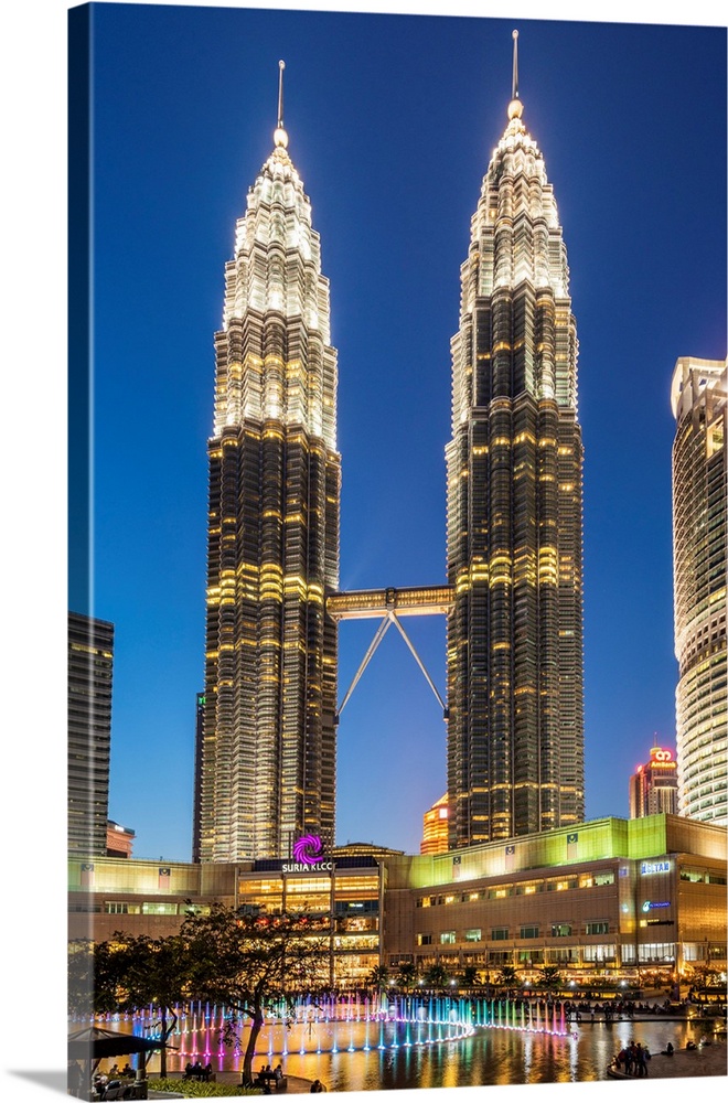 Petronas twin towers, kuala lumpur, Malaysia.
