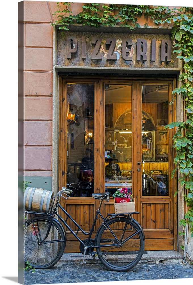 Pizzeria restaurant in Trastevere district, Rome, Lazio, Italy.