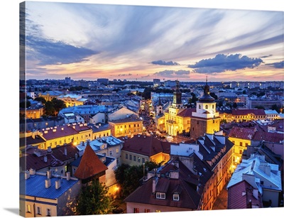 Poland, City of Lublin, City Hall and Krakowskie Przedmiescie Promenade at twilight