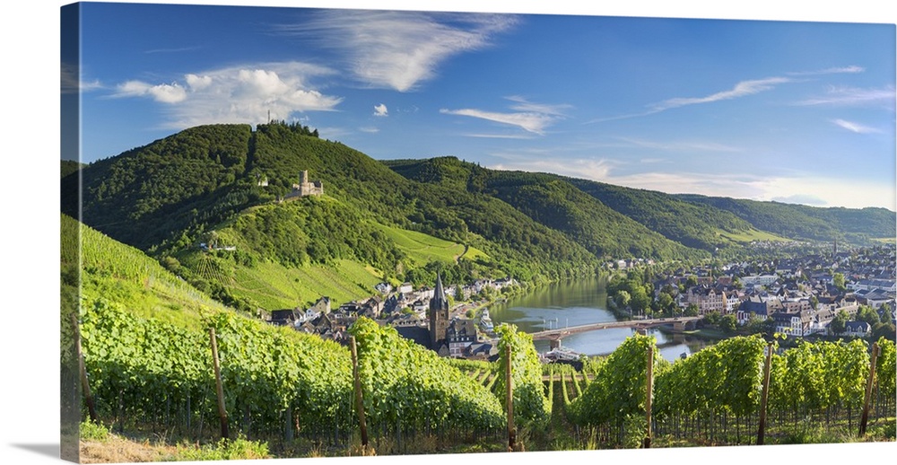 View of River Moselle and Bernkastel-Kues, Rhineland-Palatinate, Germany.