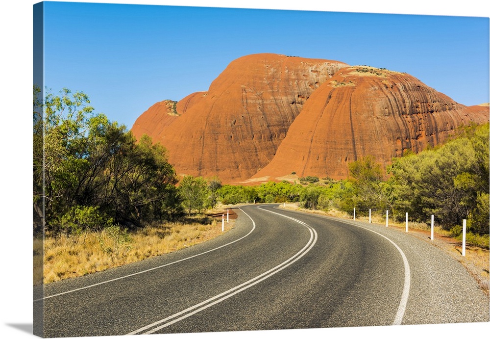 Uluru-Kata Tjuta National Park, Northern Territory, Central Australia, Australia. Road leading to Kata Tjuta (The Olgas).