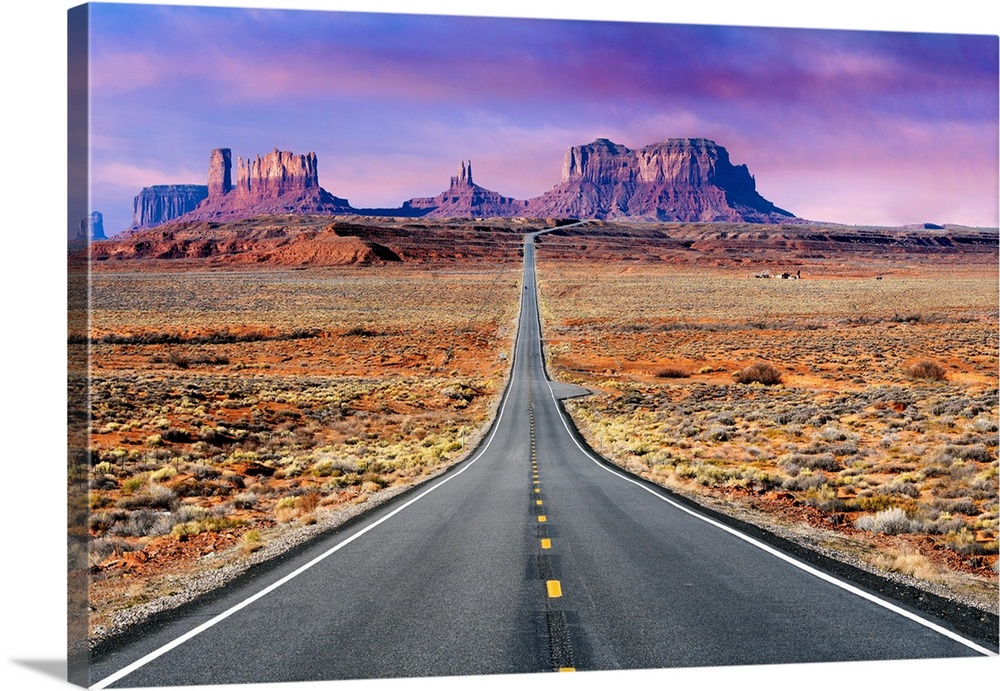 Road leading to Monument Valley, (Mexican Hat)  Forrest Gump Point, US Highway 163, Utah Border Navajo Tribal Park, Arizon...