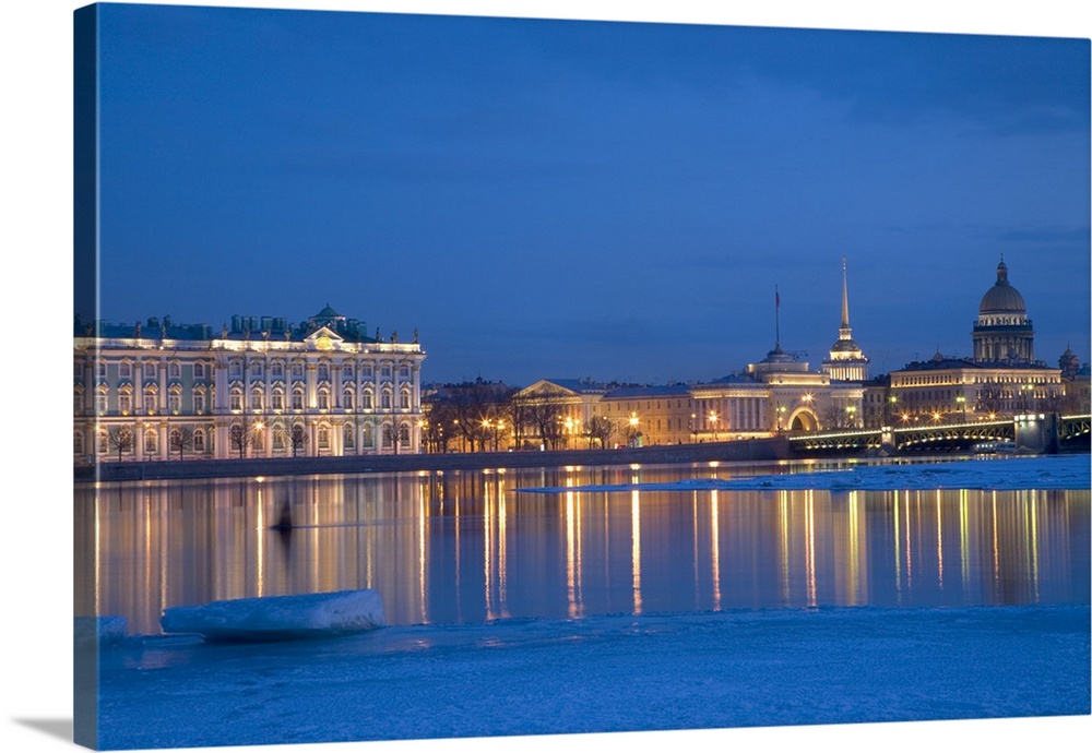 Russia, St.Petersburg, The partly frozen Neva River in Winter, with the Winter Palace, the Admiralty and St.Isaac's Cathed...