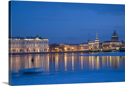 Russia, St. Petersburg, The partly frozen Neva River in Winter