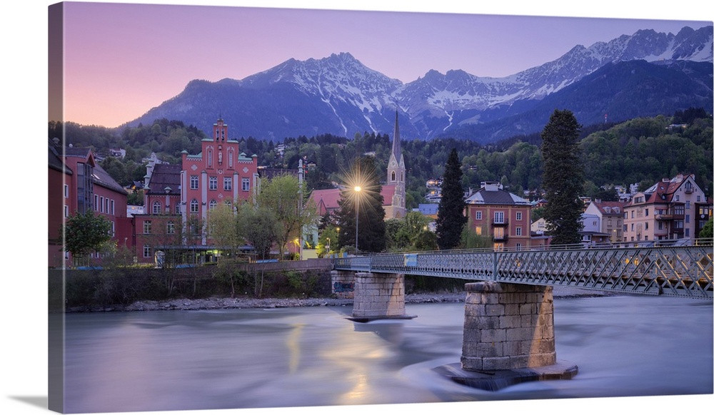 Sankt Nikolaus district at dusk with the Nordkette mountain range in the background, Innsbruck, Tyrol, Europe