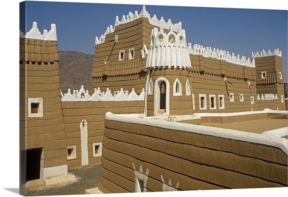 Saudi Arabia, Najran, Najran. Built in the 1940s, Najran Fort, or Qasr al-Imara, with its adobe walls and white-washed cre...