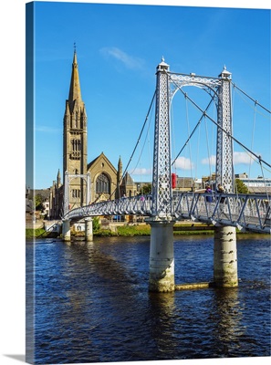 Scotland, Inverness, the Greig St Bridge and the Free North Church