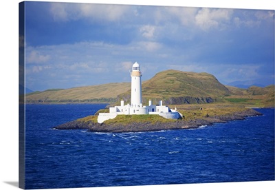 Scotland, Isle of Mull, A lighthouse guards the entrance to the island