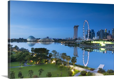 Singapore Flyer, Marina Bay Sands Hotel and Gardens by the Bay at dawn, Singapore