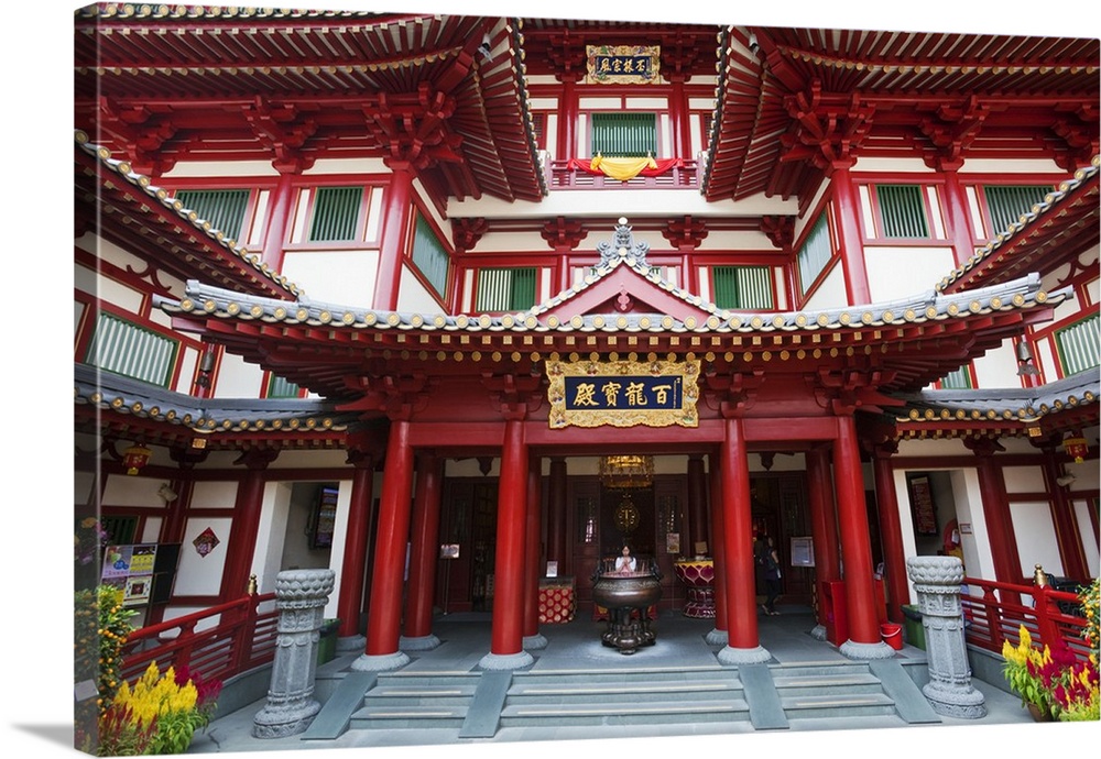 Singapore, Singapore, Chinatown. Buddha Tooth Relic Temple and Museum.