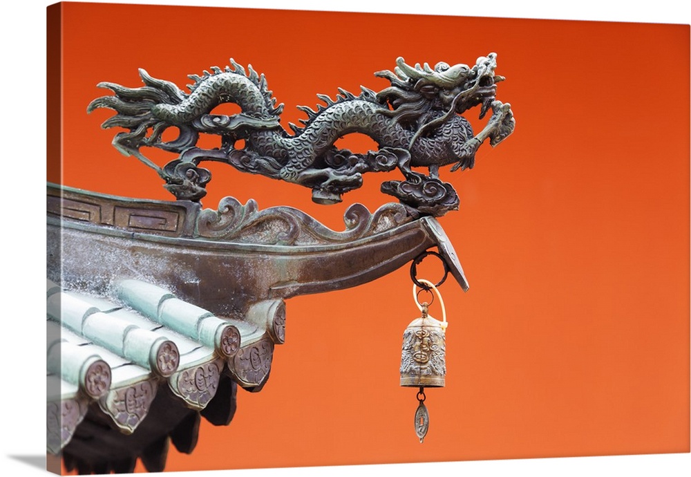 South East Asia, Singapore, Thian Hock Keng Temple, detail of dragon sculpture.