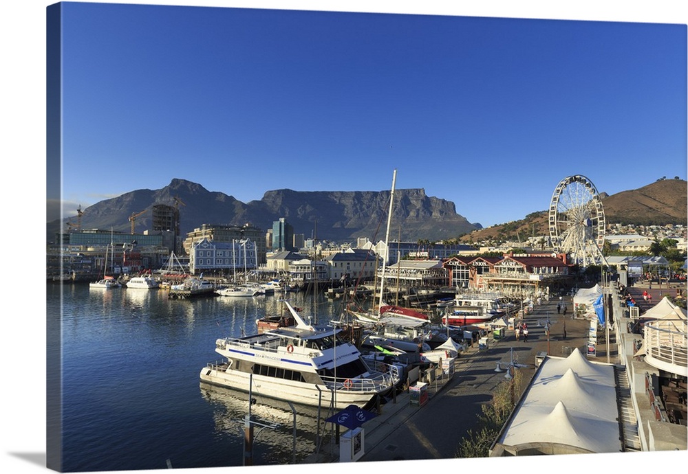 South Africa, Western Cape, Cape Town, VA Waterfront, Victoria Wharf.