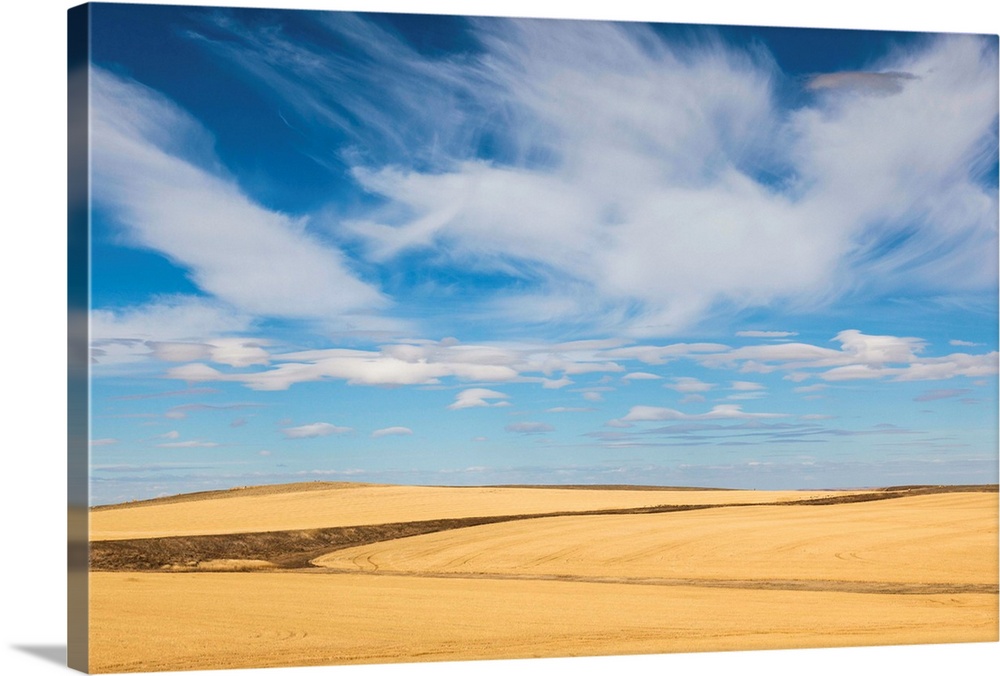 USA, South Dakota, Murdo, prairie landscape off Interstate highway I-90