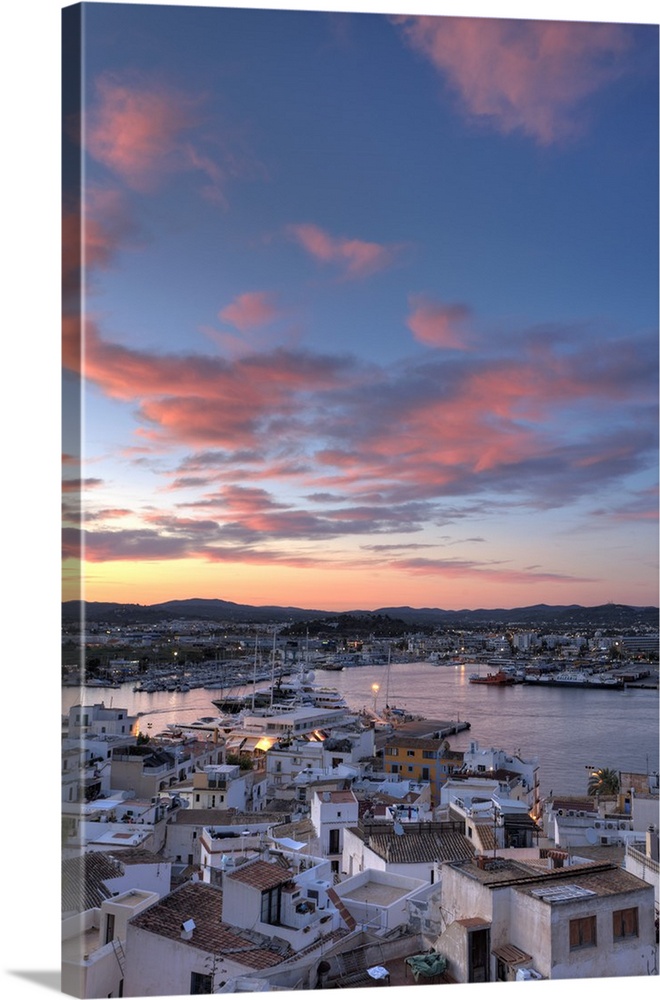 Spain, Balearic Islands, Ibiza, view of Ibiza old town (UNESCO site), and Dalt Vila