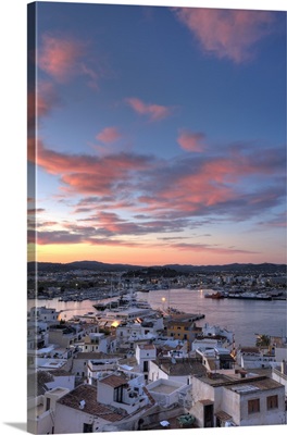 Spain, Balearic Islands, Ibiza, view of Ibiza old town, and Dalt Vila