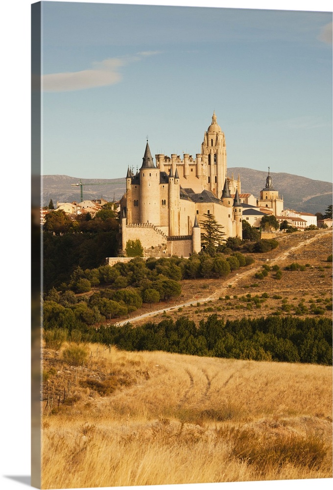 Spain, Castilla y Leon Region, Segovia Province, Segovia, elevated town view with Segovia Cathedral and The Alcazar