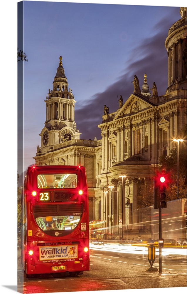 St. Paul's Cathedral in London at Dusk.