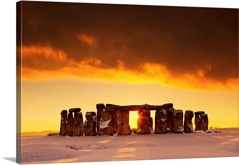 Stonehenge At Sunset In Winter, Salisbury Plain, Wiltshire, England ...