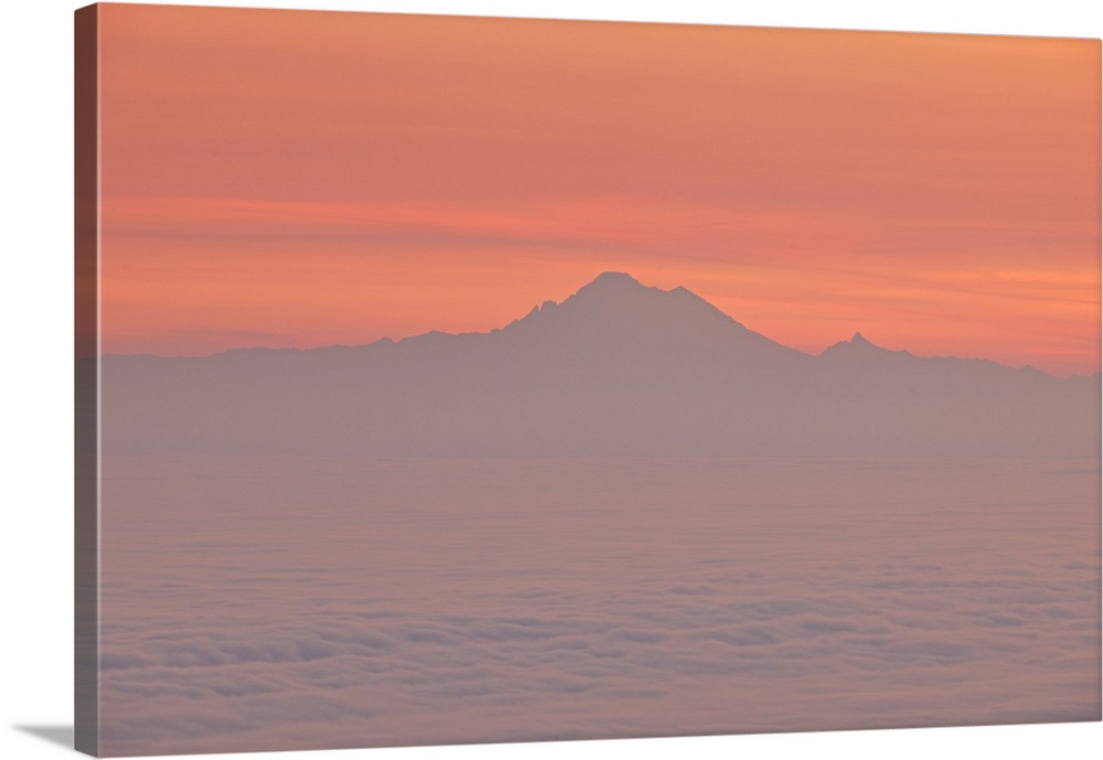 Sunrise skies over the Strait of Juan de Fuca, with the North Cascade Range and Mt. Baker, Olympic National Park, Washingt...