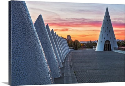 Sunset view of the Umbracle adjacent to the El Palau de les Arts Reina Sofia, Spain