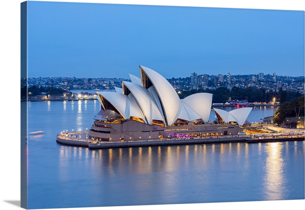 Sydney Opera House at dusk, Sydney, New South Wales, Australia