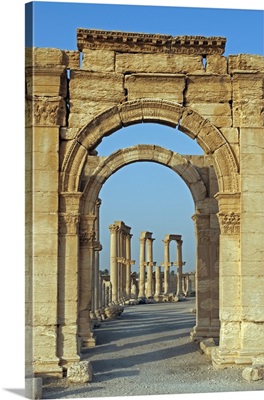 Syria, Palmyra, Archway off the cardo maximus