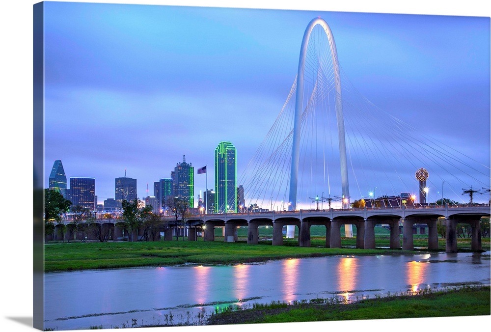 Texas, Dallas; Margaret Hunt Hill Bridge; Cable-Stayed Bridge, Skyline; Trinity River; Ronald Kirk Bridge (Continental Ave...