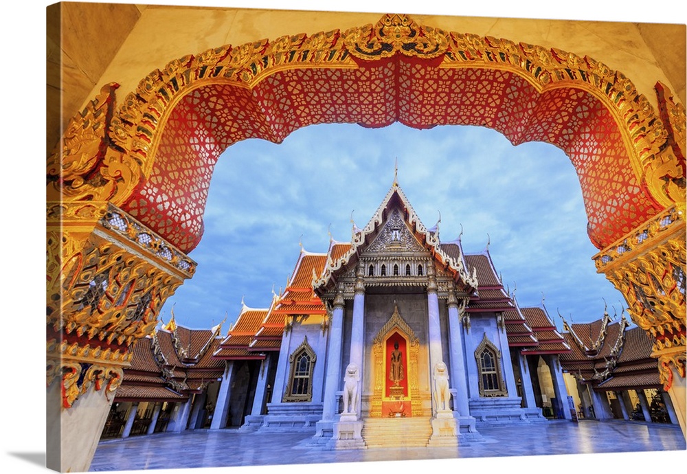 Thailand, Bangkok, Wat Benchamabophit (Marble Temple).