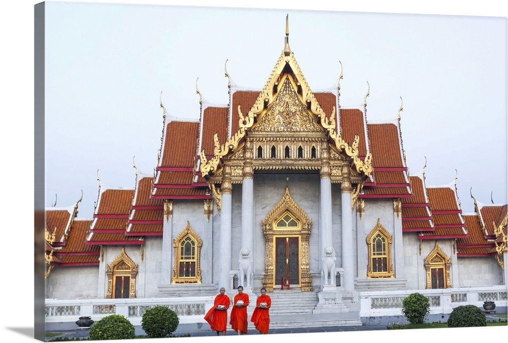 Thailand, Bangkok, Wat Benchamabophit aka The Marble Temple.