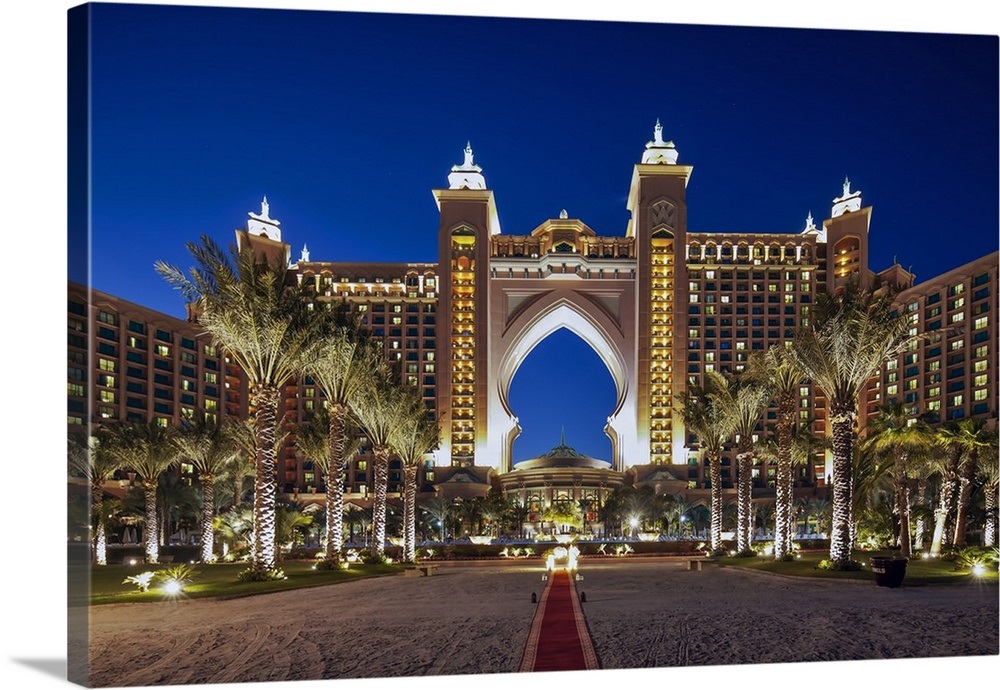 The Beach And The Atlantis 5 Star Resort Complex At Twilight On The Palm Jumeirah Dubai