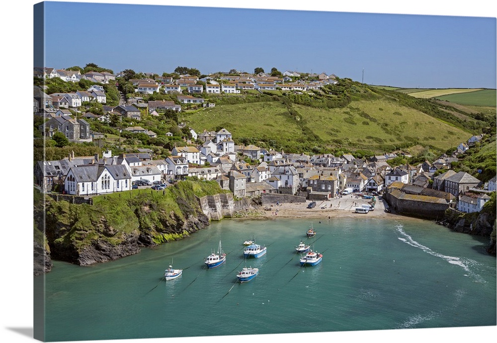 England,UK, Port Isaac, Cornwall. The harbour and picturesque village of Port Isaac situated on the North Cornish coast. T...