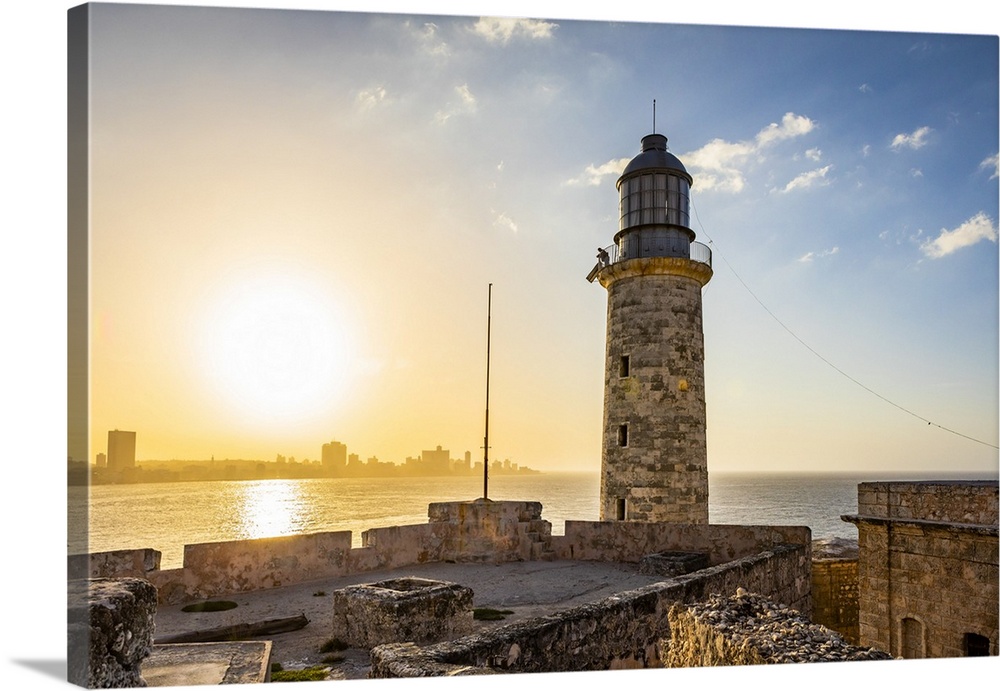 The lighthouse at Castillo De Los Tres Reyes Del Morro (otherwise known as El Morro), Regla Province, Havana, Cuba