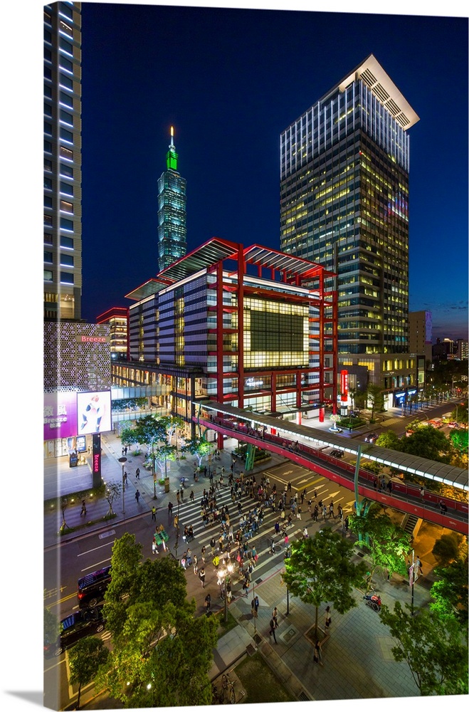 Taiwan, Taipei, Xinyi Downtown District, The Prime Shopping And Financial District Of Taipei