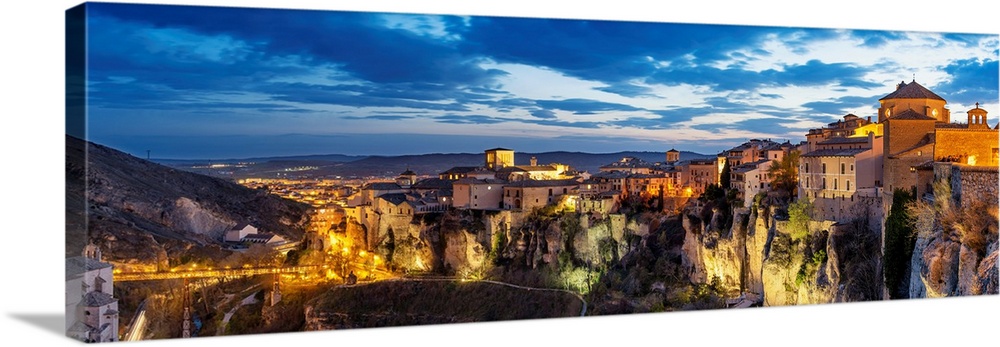 The walled town of Cuenca, a UNESCO World Heritage Site. Castilla la Mancha, Spain.