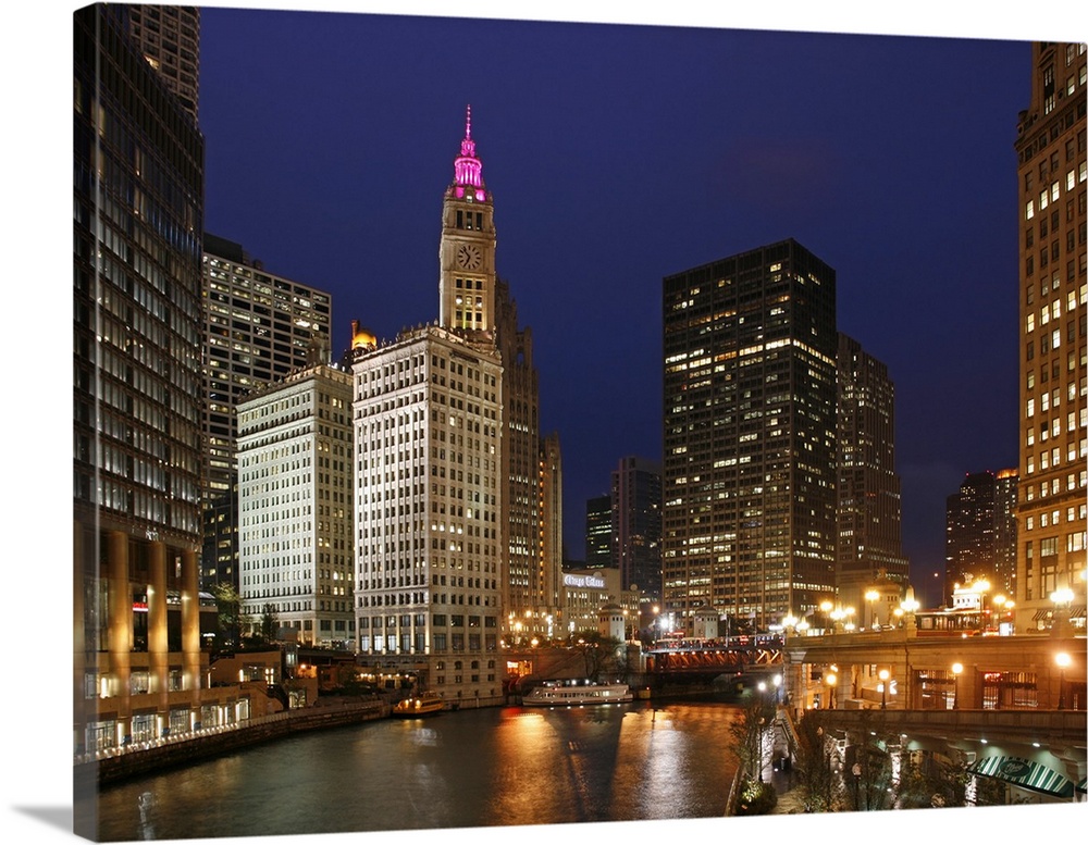 The Wrigley Building in the loop in Chicago on a rainy day. USA.