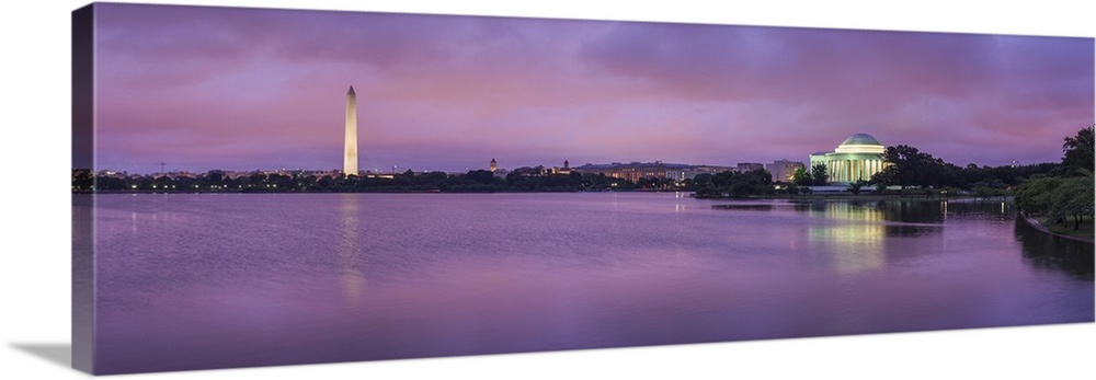 USA, District of Columbia, Washington, Tidal Basin with Washington Monument and Jefferson Memorial