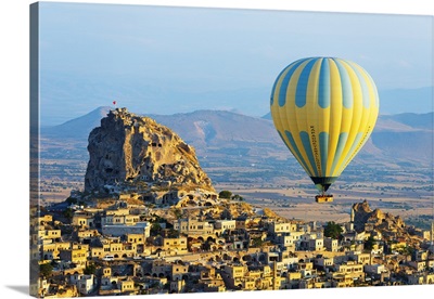 Turkey, balloon flight over Uchisar Castle near Goreme, UNESCO World Heritage site