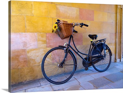 UK, England, Cambridge, Clare College, bicycle