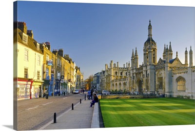 UK, England, Cambridge, King's Parade and King's College on right