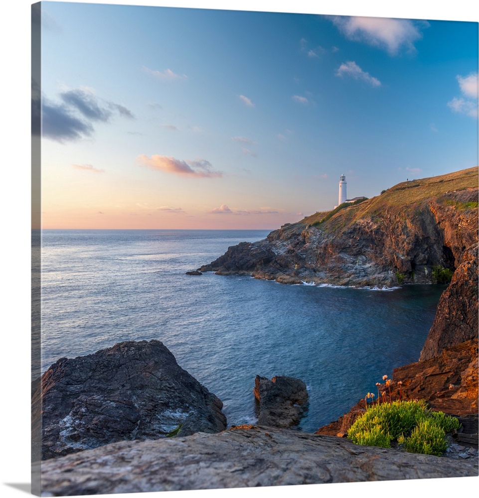 UK, England, Cornwall, Trevose Head, Stinking Cove, Trevose Head Lighthouse