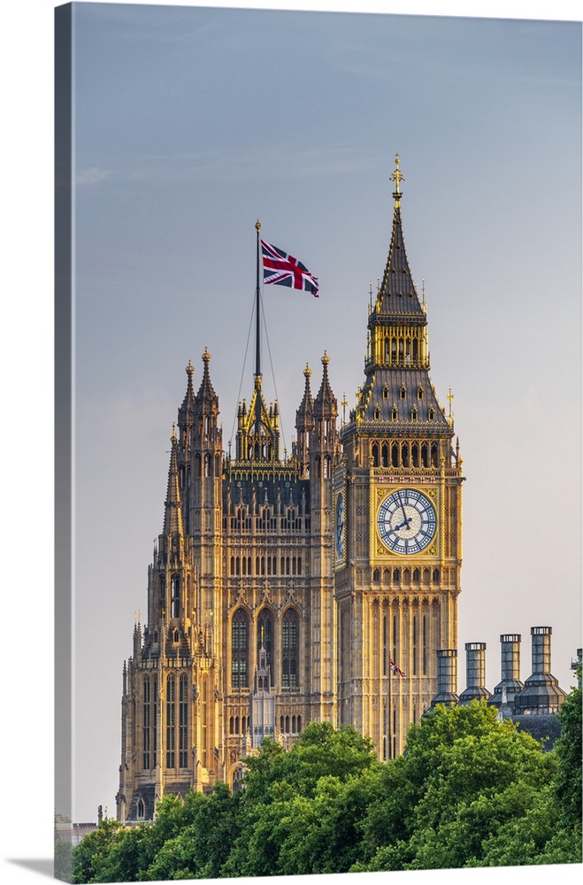 UK, England, London, Houses Of Parliament, Big Ben Beside The River Thames